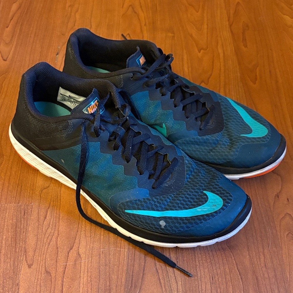 Nike Black and Green Athletic Shoes - FS Lite Run 3 - 11.5 men’s